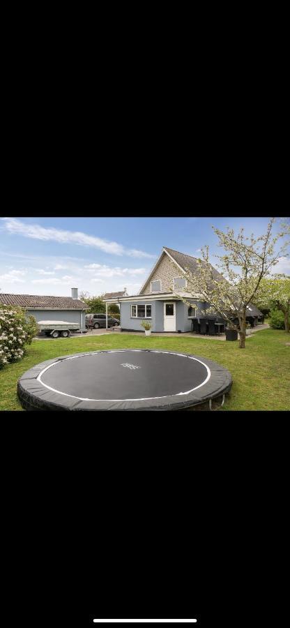 Big Villa In Stege Near Mons Klint With Trampolin Exteriör bild