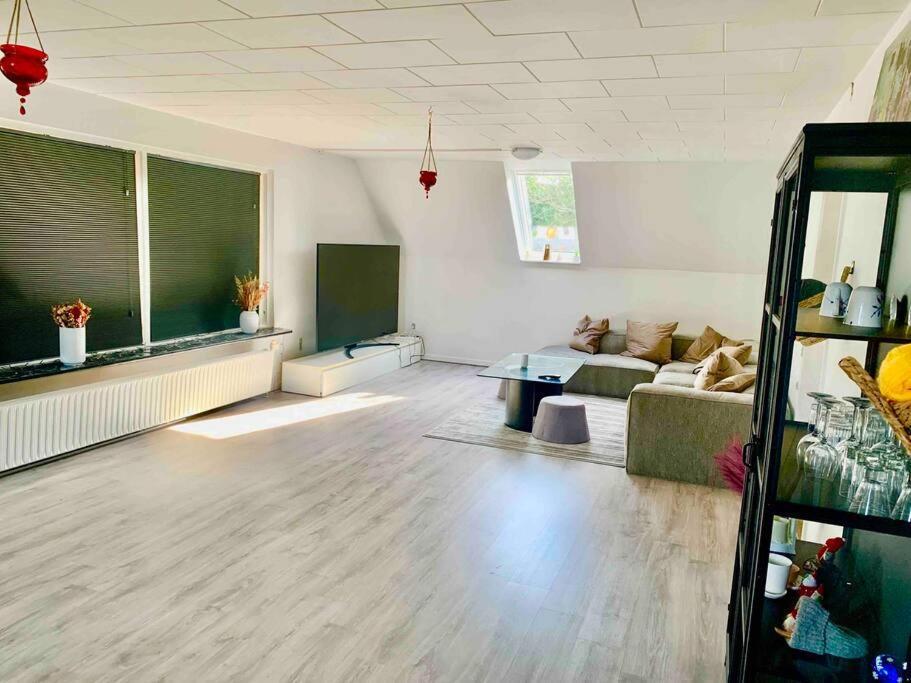 Big Villa In Stege Near Mons Klint With Trampolin Exteriör bild